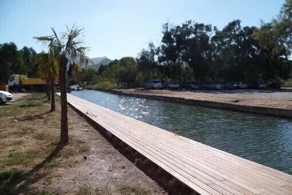 Foto 11 von 17: Schönes Studio, ruhig, nur 2 Minuten von der Marina von St Florent.