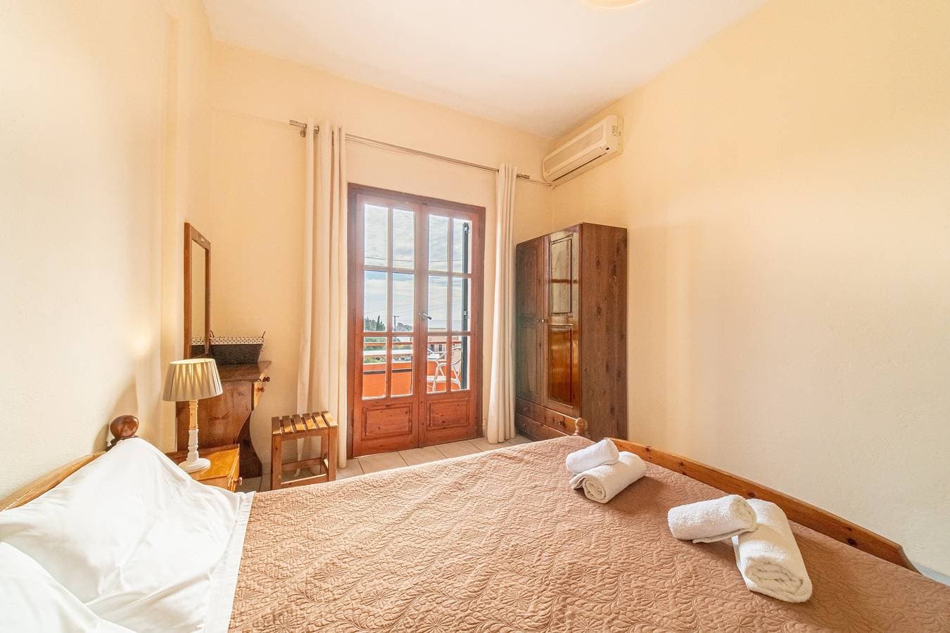 Foto 11 von 25: Ferienwohnung Arianna 11 mit Meerblick, Gemeinschaftspool und WLAN