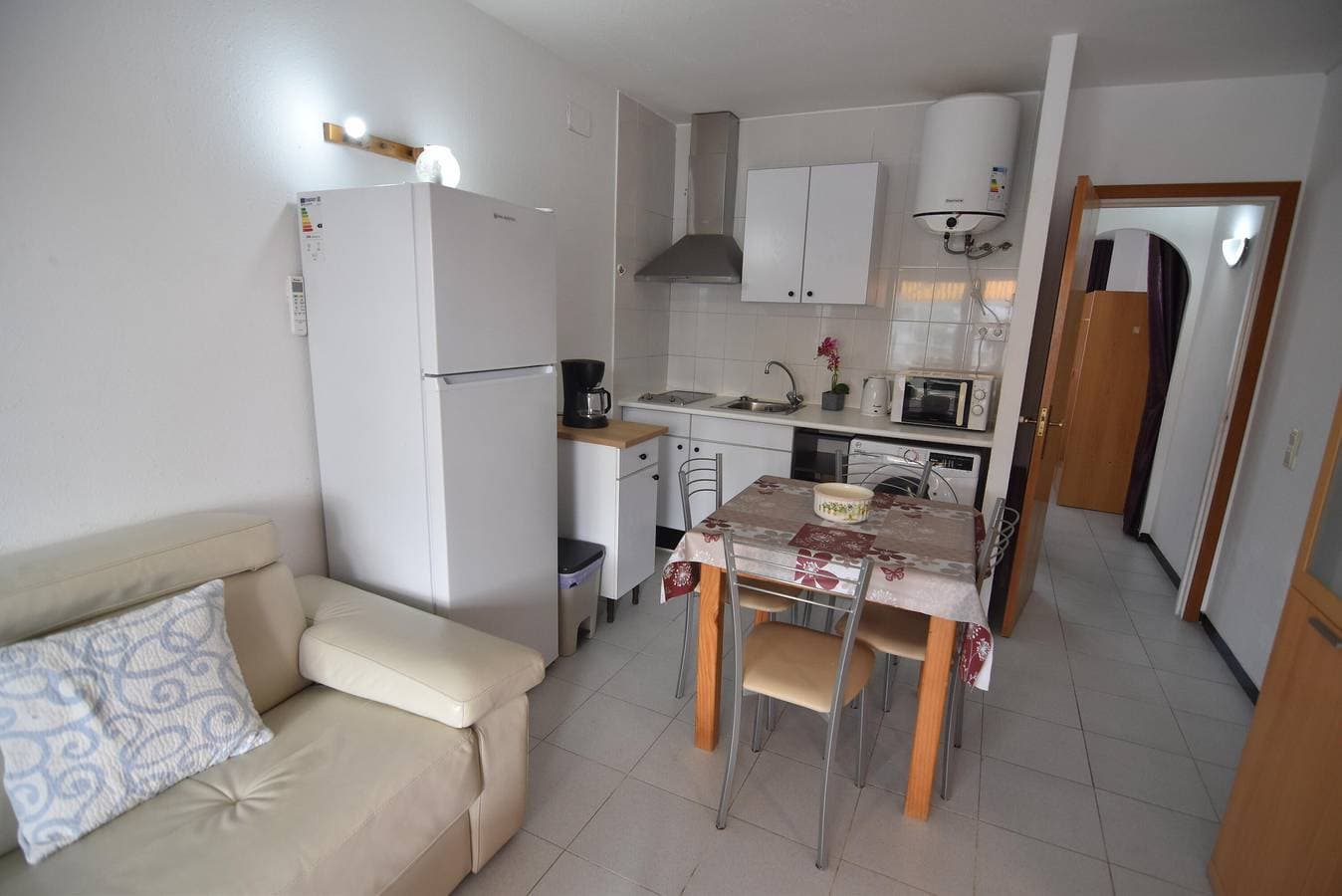 Foto 8 von 18: Charmante Wohnung in Roses, Costa Brava: Strandnähe, Terrasse, Garage und alle Annehmlichkeiten