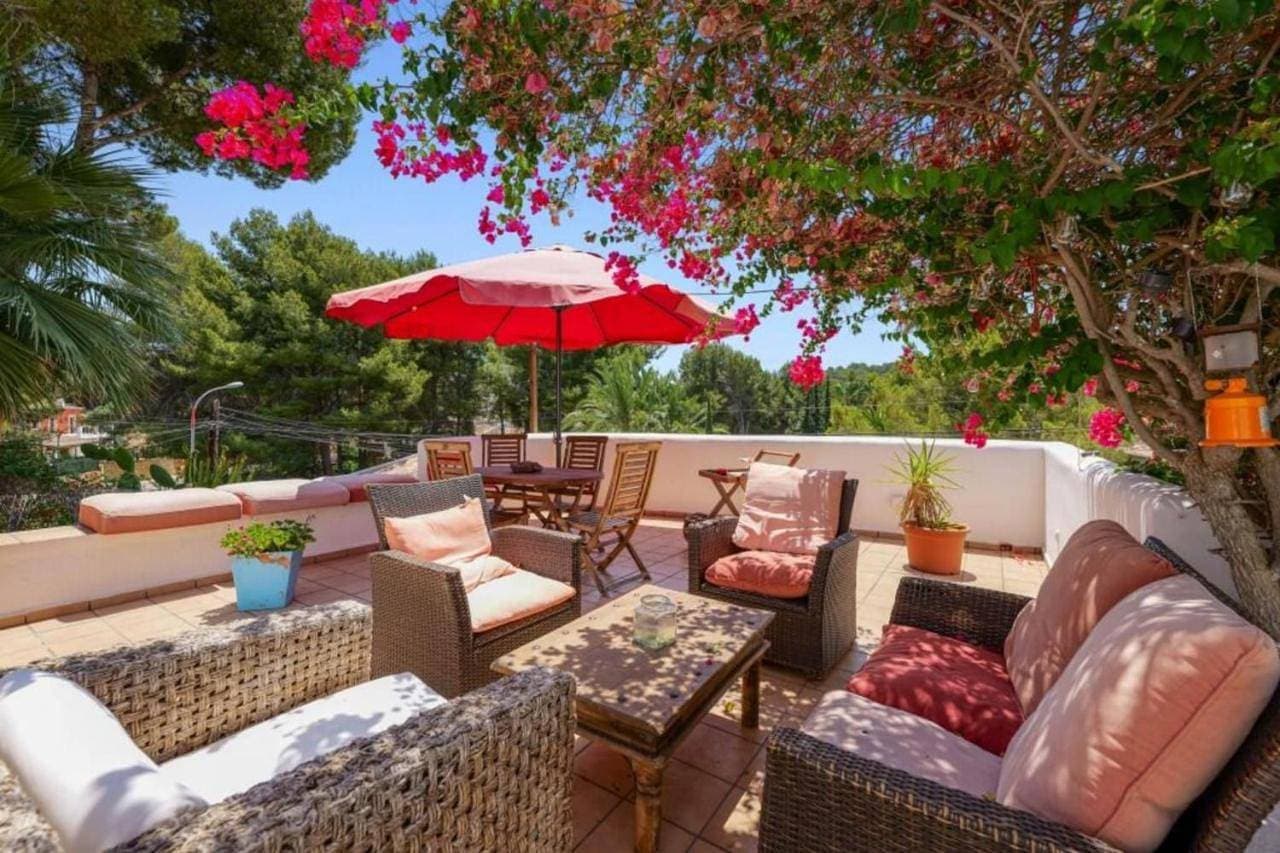 Villa de comodidad moderna y estilo mediterráneo 1