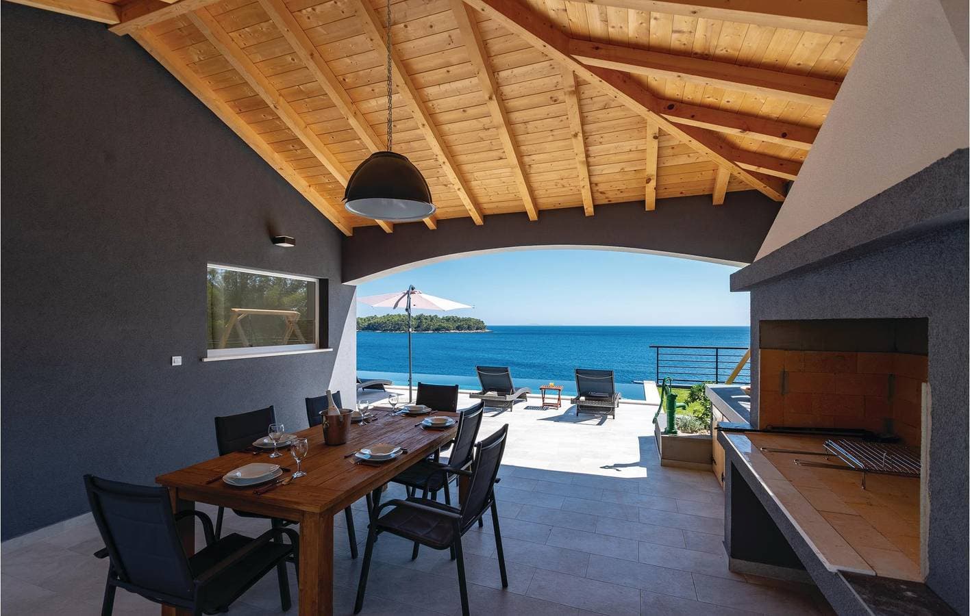 Foto 9 von 56: Reizende 164 m² große Wohnung mit Pool, Terrasse und nur 600 m vom Strand entfernt