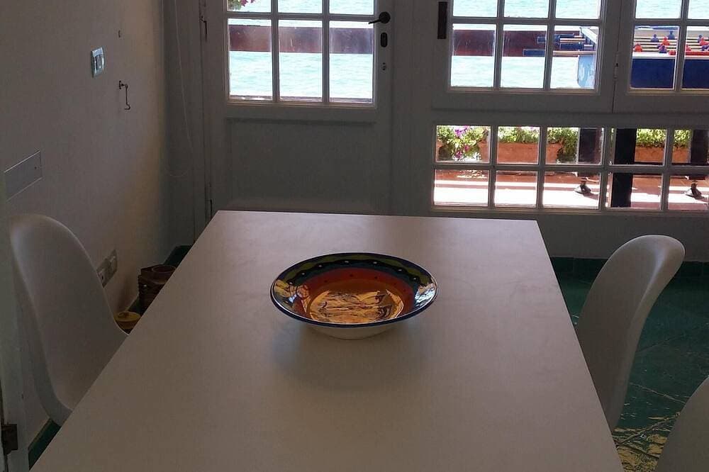 Foto 10 von 30: Eine erstaunliche Ferienwohnung direkt am Meer in der Toskana Monte Argentario Blick