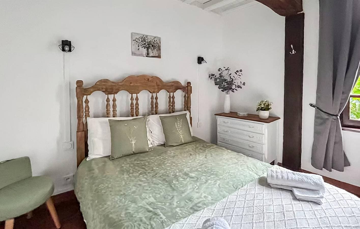 Foto 5 von 19: Reizende Ferienwohnung in der Nähe von Pont-Audemer: WLAN, Küche und in der Nähe von Sehenswürdigkeiten