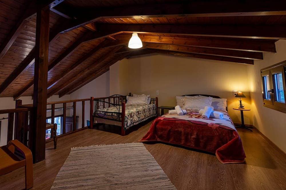 Foto 4 von 11: Cozi Mountain House -Agritourism Organic Farming -Lassithi Plateau- Crete