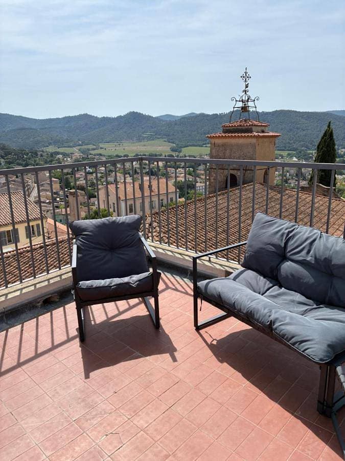 Maison de village avec terrasse 1