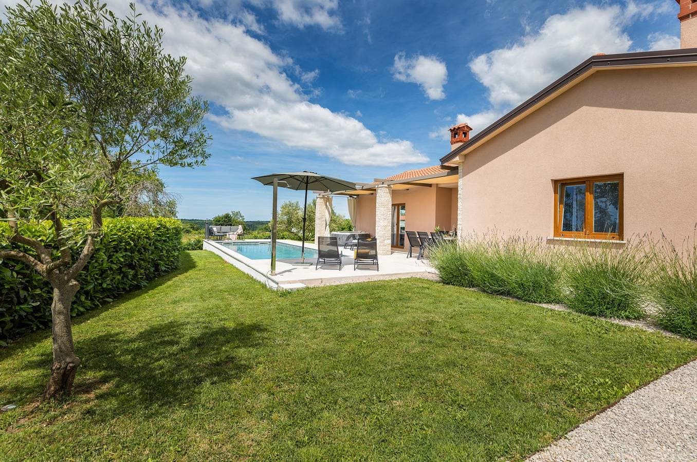 Foto 9 von 48: Villa Draga – Charmante Villa mit 2 Schlafzimmern, privatem Pool und Whirlpool