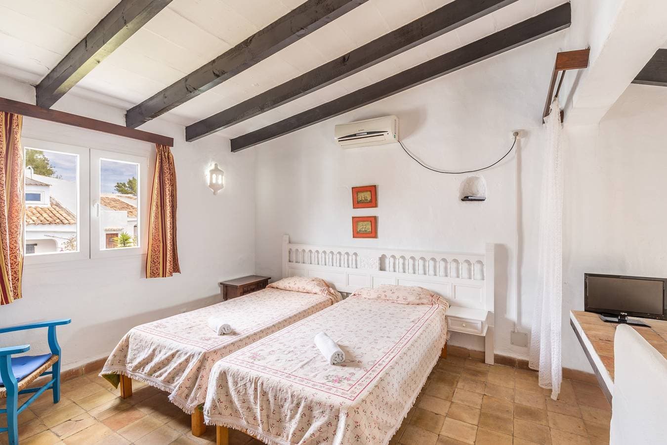 Foto 13 von 25: Ibiza – Casa Morrás 41