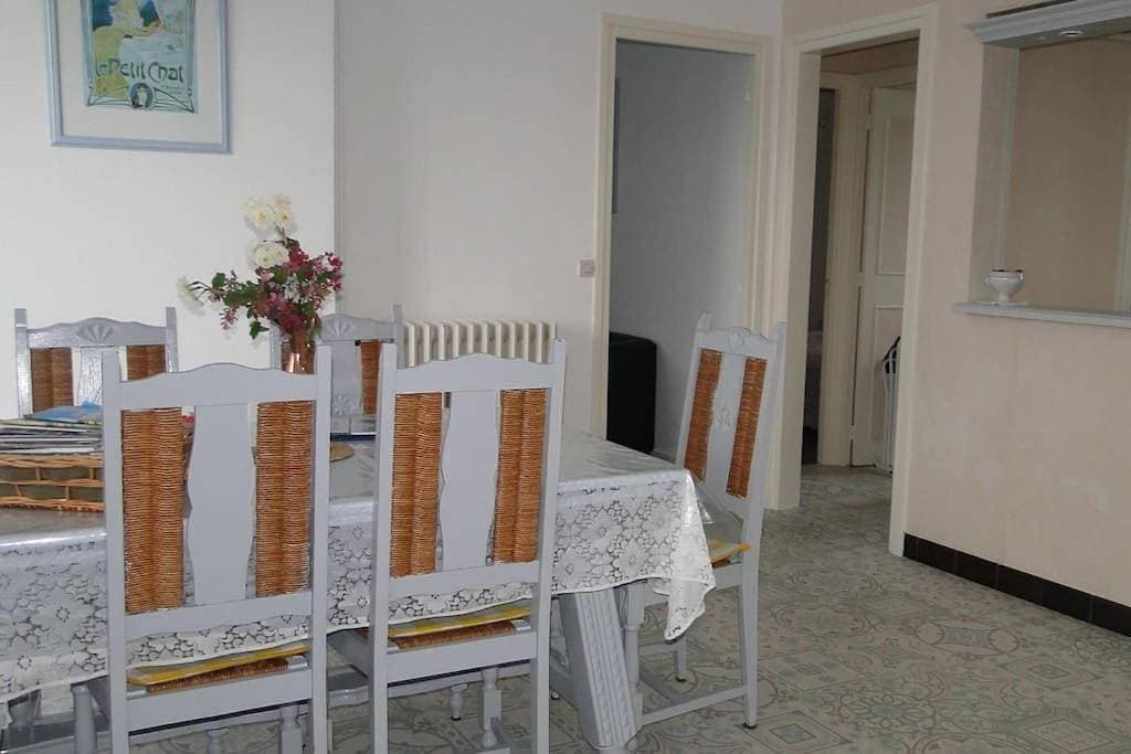 Foto 11 von 52: Two-Bedroom House