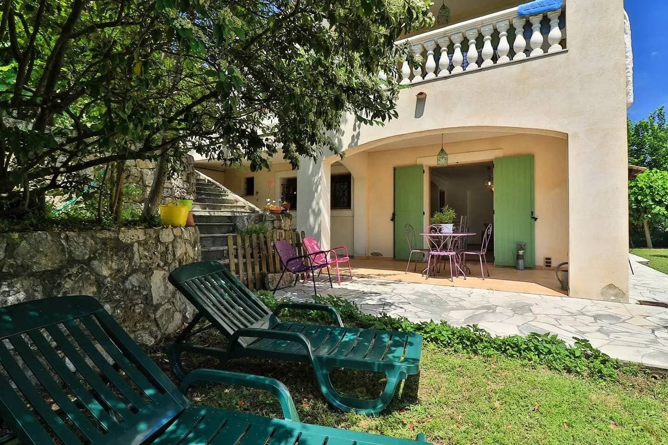 Foto 2 von 9: Ferienwohnung 4 Personen 1 Schlafzimmer mit Garten und Parkplatz