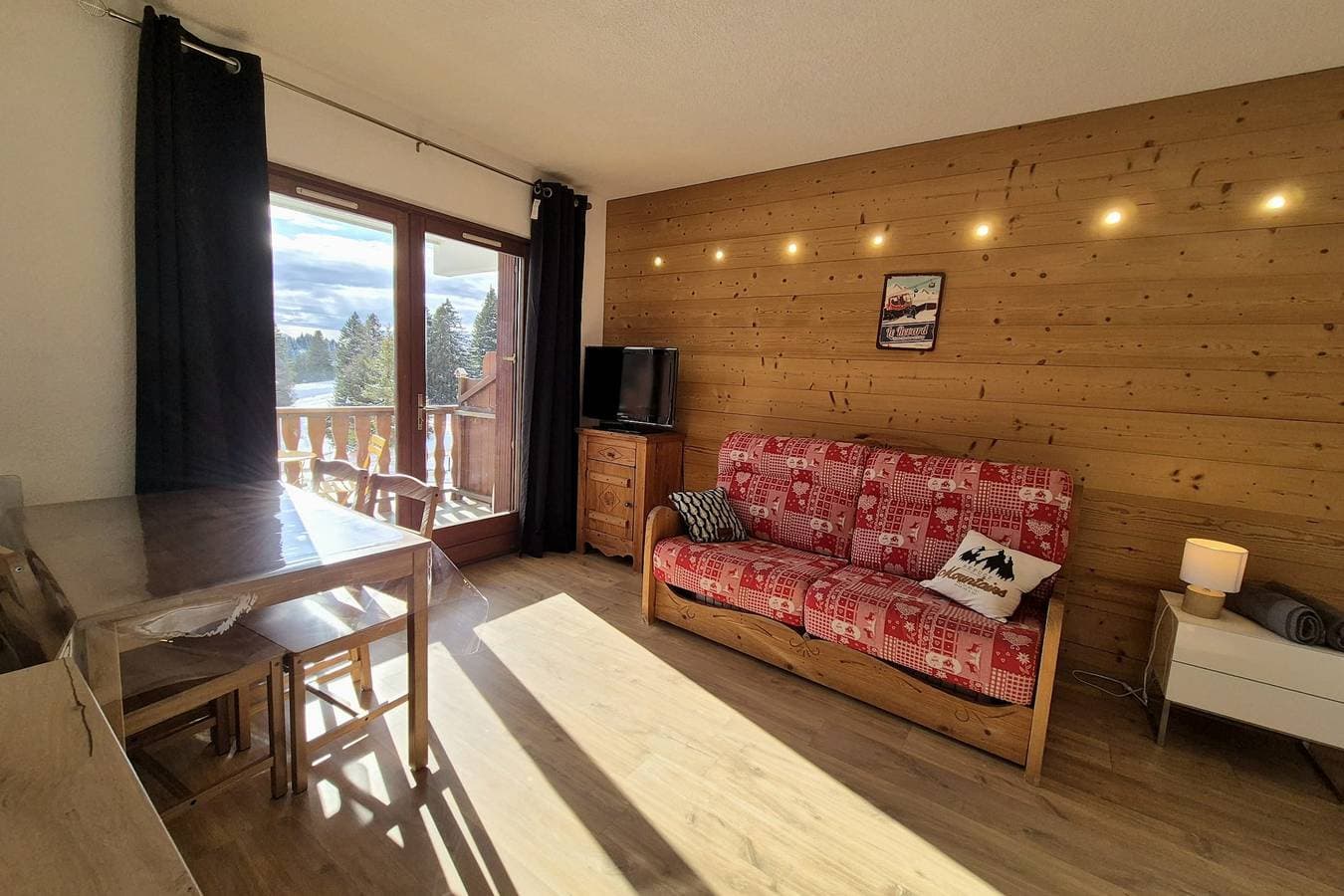 Foto 5 von 44: Ferienwohnung für 4 Personen mit Terrasse