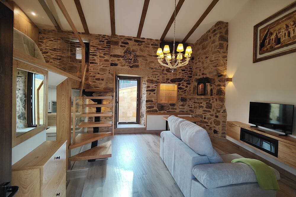 Foto 8 von 16: Near Santiago de Compostela, restored century-old rural house with terrace