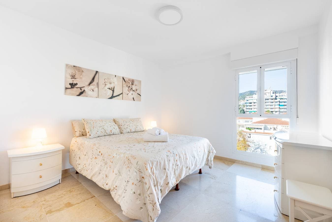 Foto 3 von 23: La Carihuela Beachfront II | Stilvoller Komfort am Meer