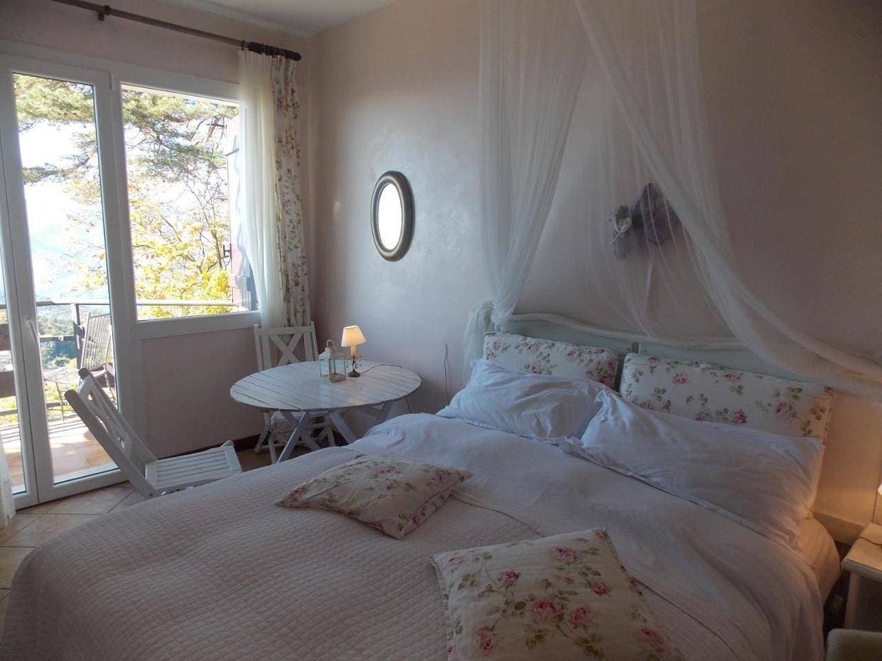 Foto 6 von 25: Large Double Room with Balcony