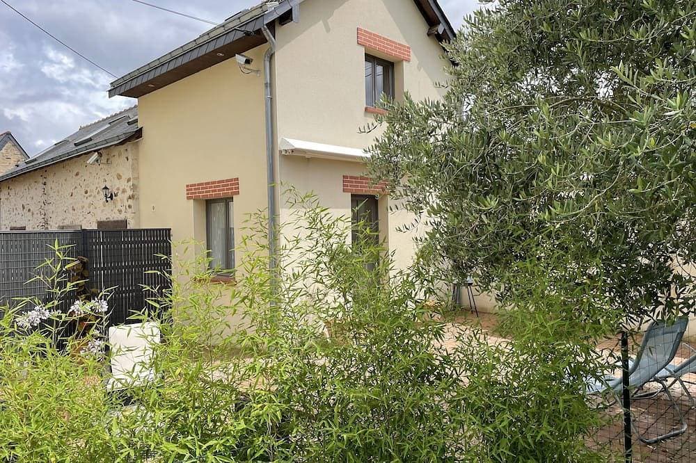 Charmante Maisonnette au Bord de la Mayenne 1