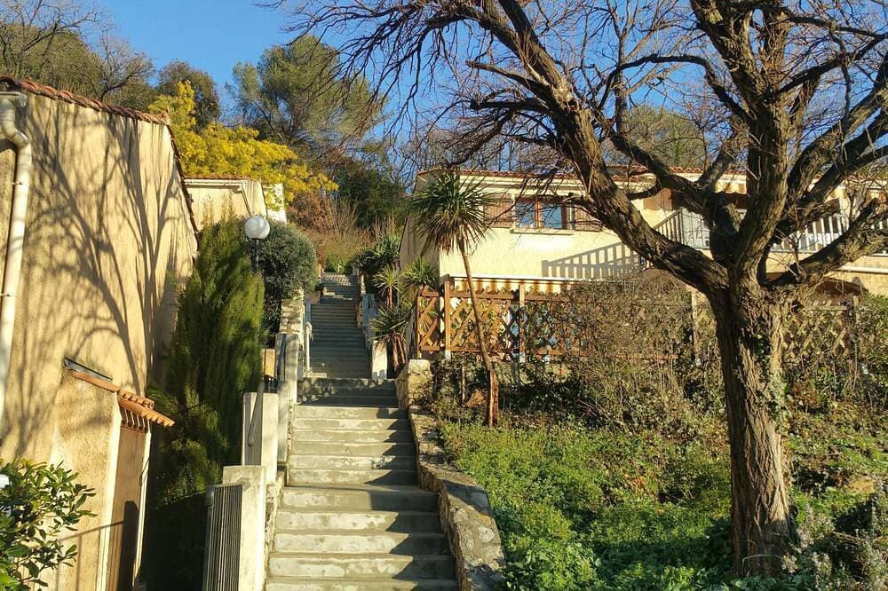 Foto 7 von 22: Residence Provençale Pool Parkplatz WIFI 2 km Meer Villeneuve Loubet 2 Zimmer