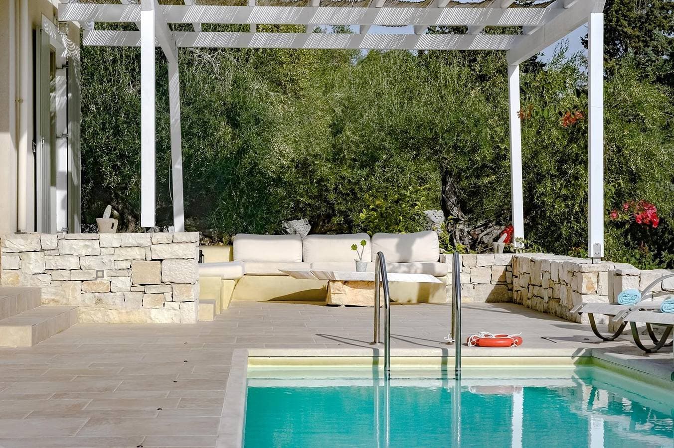 Foto 7 von 24: Villa für 4 Personen mit Balkon