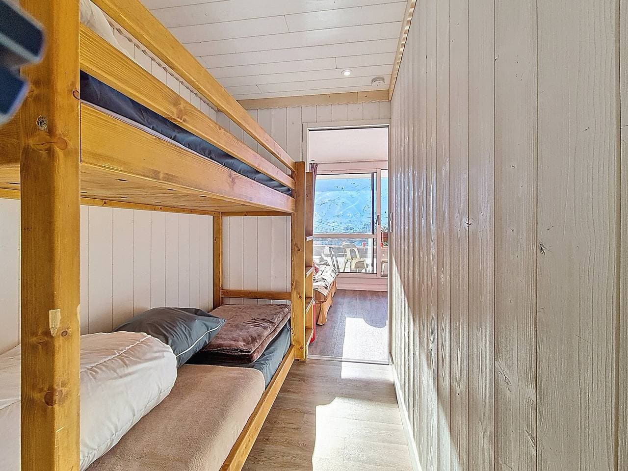 Foto 9 von 18: Renoviertes helles Studio, Ski-in/Ski-out, Balkon, 3 Personen