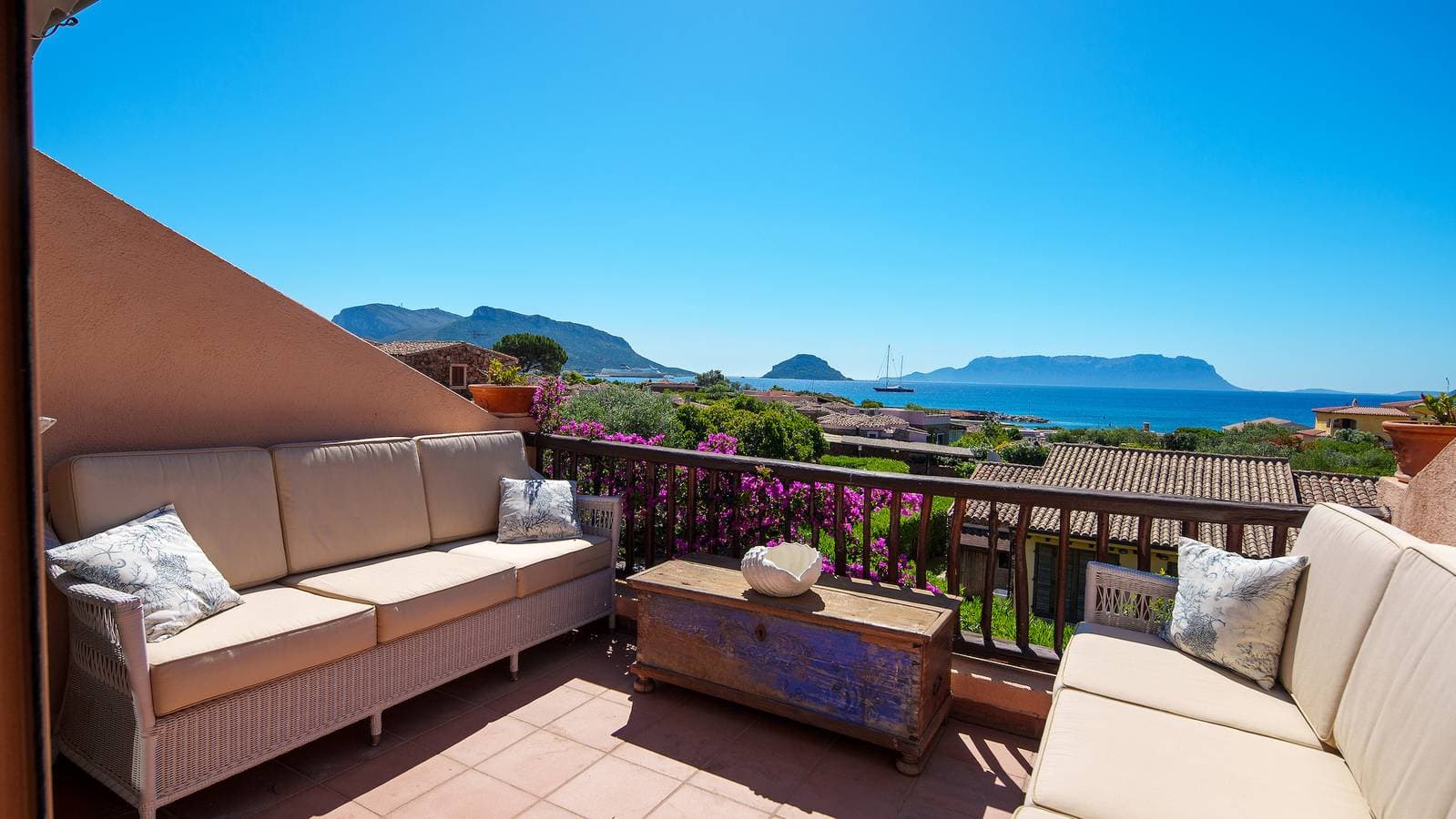Foto 2 von 42: Villa Serena: Seaview&Private Pool-Golfo Aranci