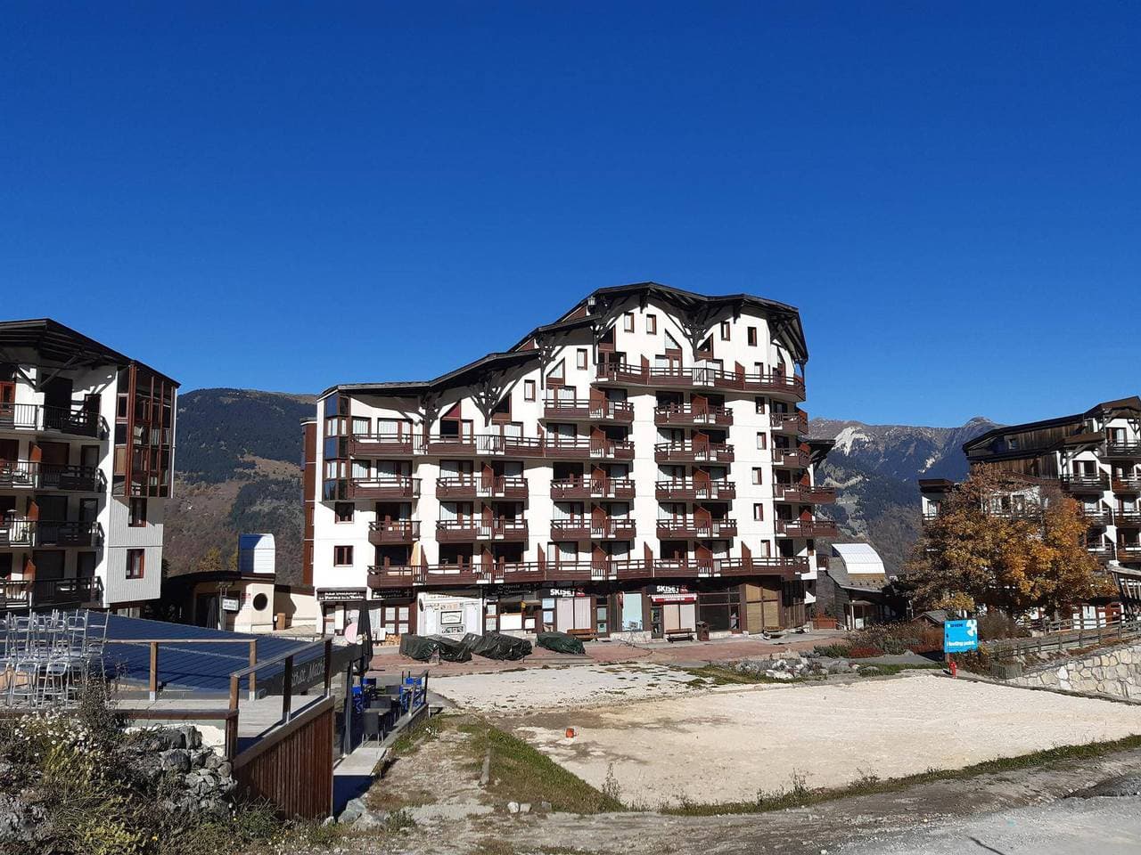 Foto 6 von 12: Ski-in/Ski-out Wohnung mit Parkplatz in La Tania