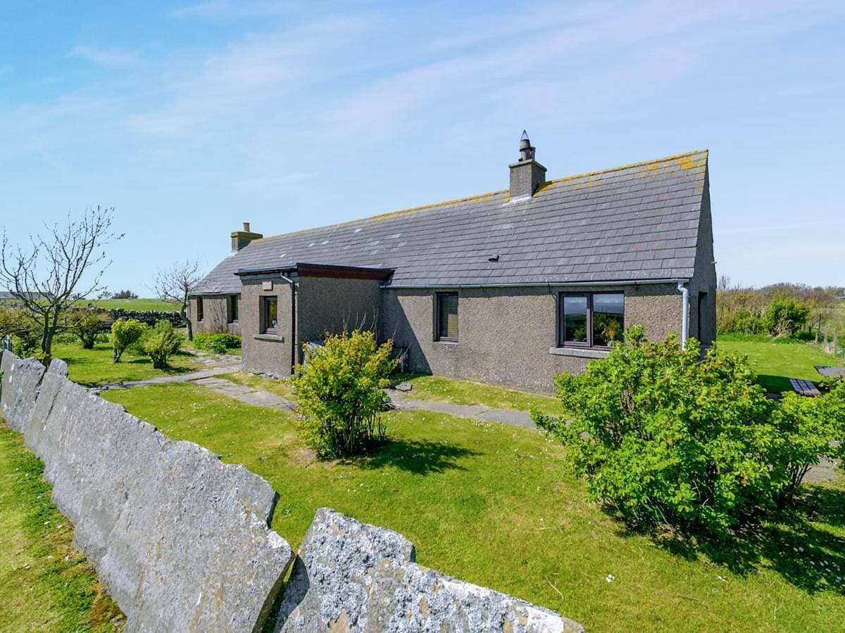 Seaview Cottage 1