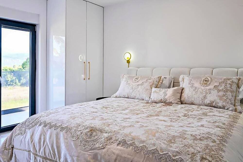Foto 3 von 30: Amazing home in Donji Prolozac