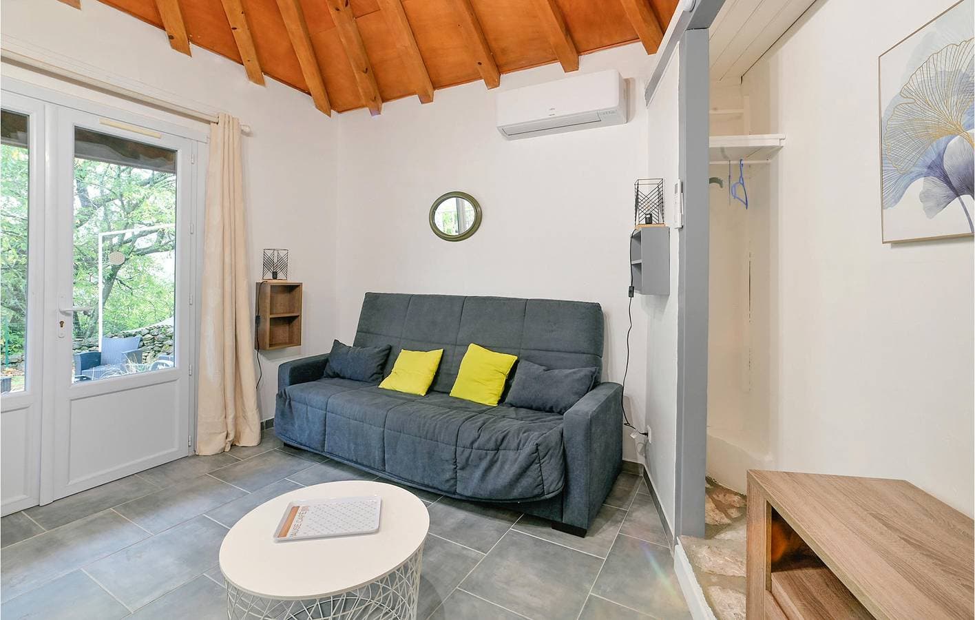 Foto 4 von 27: Gemütliches Apartment mit Pool, Parkplatz & Internet, 1km zum Strand