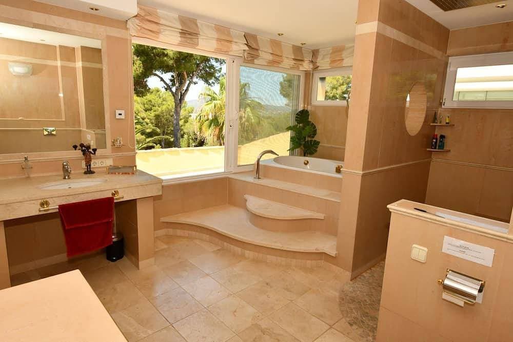 Foto 8 von 30: Villa mit Meerblick und Privatpool direkt am Naturschutzgebiet und Golfplatz