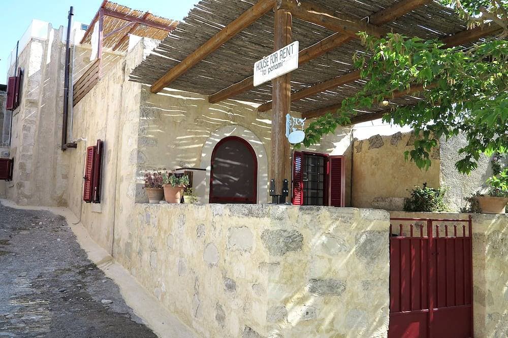 Schön erneuertes traditionelles Steinhaus in Vori, Süd-Kreta, Griechenland. 1
