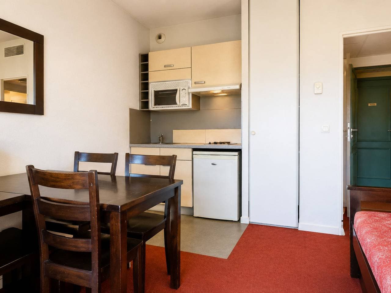 Foto 6 von 13: Reizende Ferienwohnung in Grasse mit Pool, Balkon und in der Nähe von Sehenswürdigkeiten