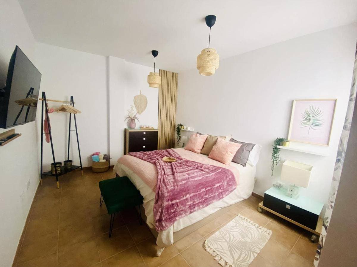 Foto 5 von 63: Three-Bedroom House with Private Gym