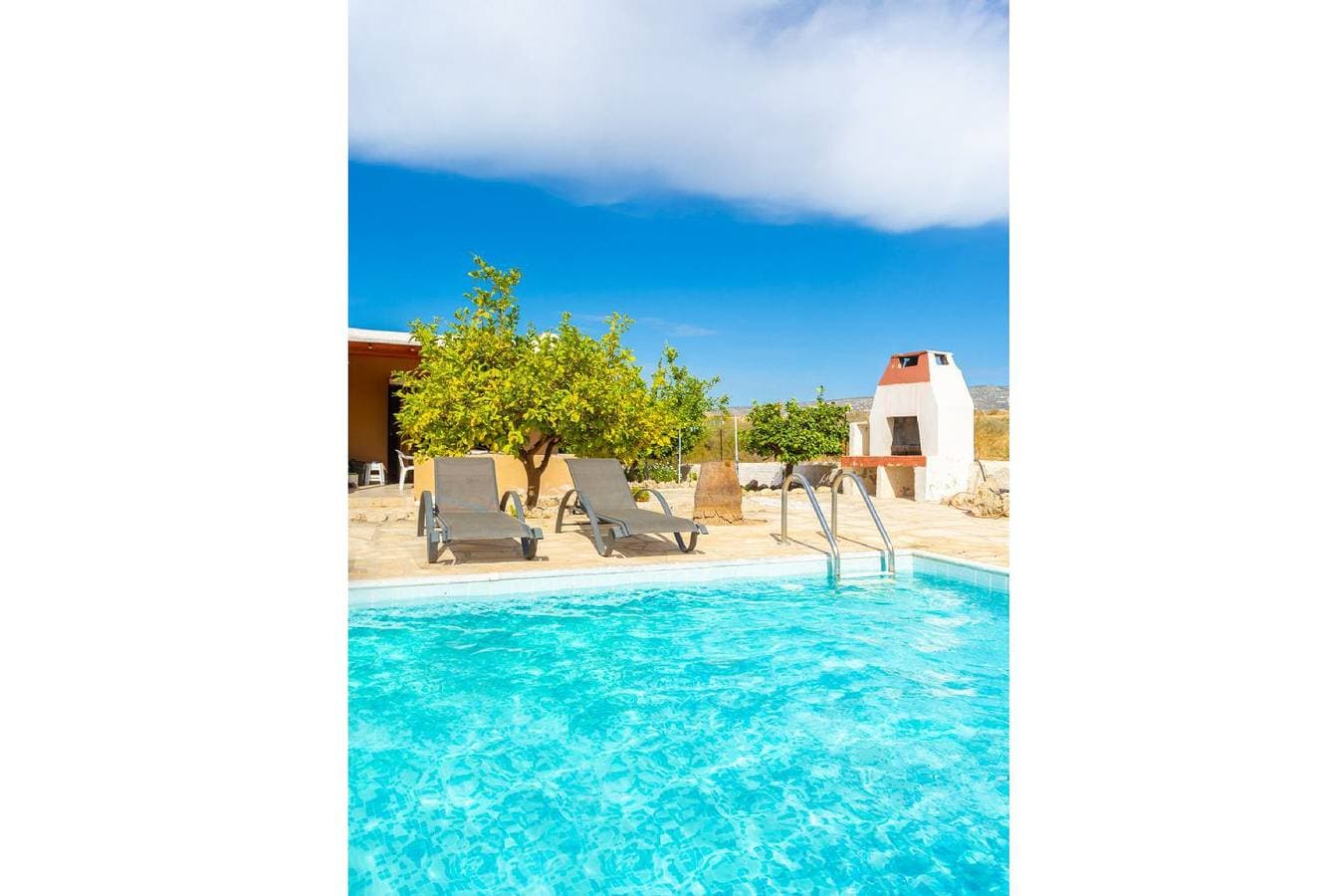 Foto 7 von 27: Villa für 5 Personen mit Terrasse