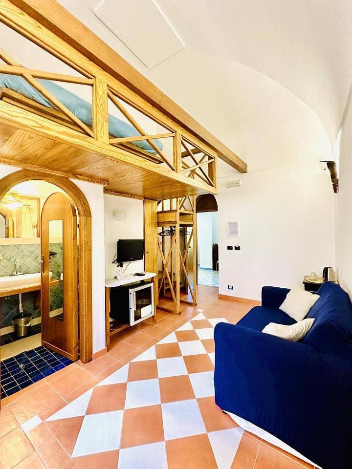 Foto 6 von 21: Double Room with Courtyard View