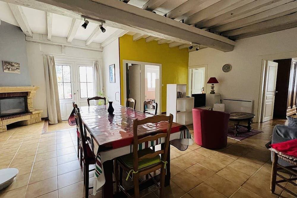 Foto 10 von 20: Charmantes Haus in Louhossoa, 6 Personen - Garten & Kamin