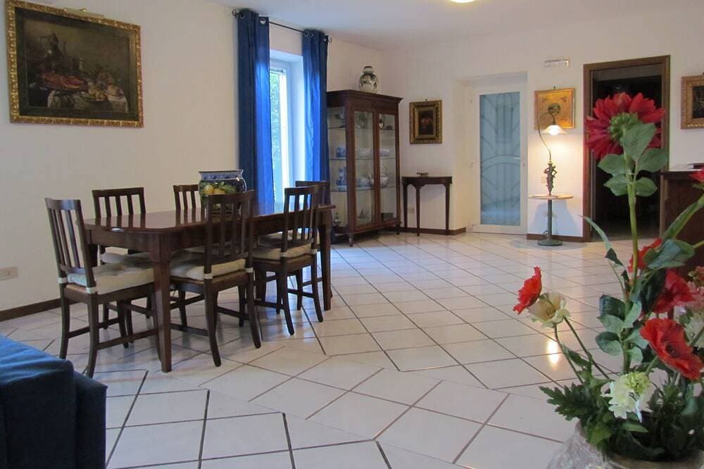 Foto 13 von 23: Casa De Angelis mit privatem Parkplatz und direktem Zugang zum Strand
