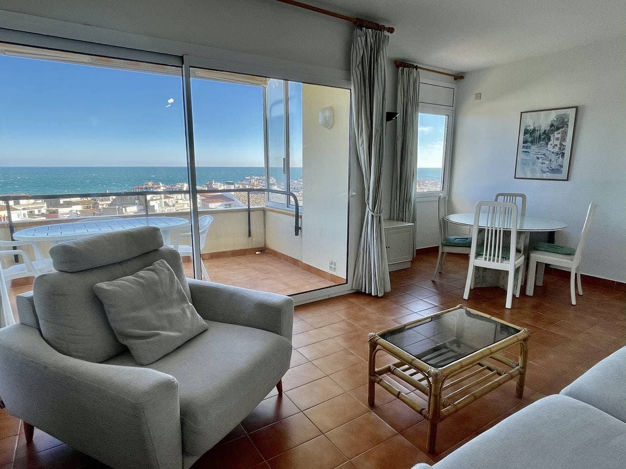 Gemütliche Wohnung in L'Escala für 4 Personen, zentral gelegen mit Terrasse und Geschirrspüler 1