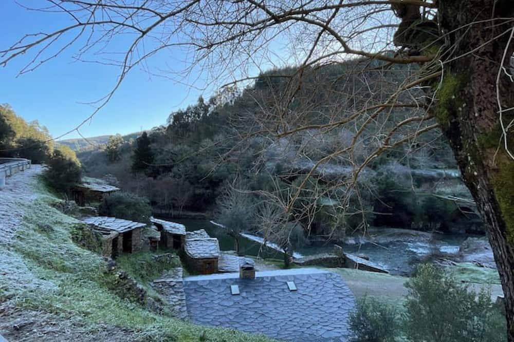 Foto 11 von 30: Relax at Ceira Cottage -Private Plunge Pool & Nature Escape