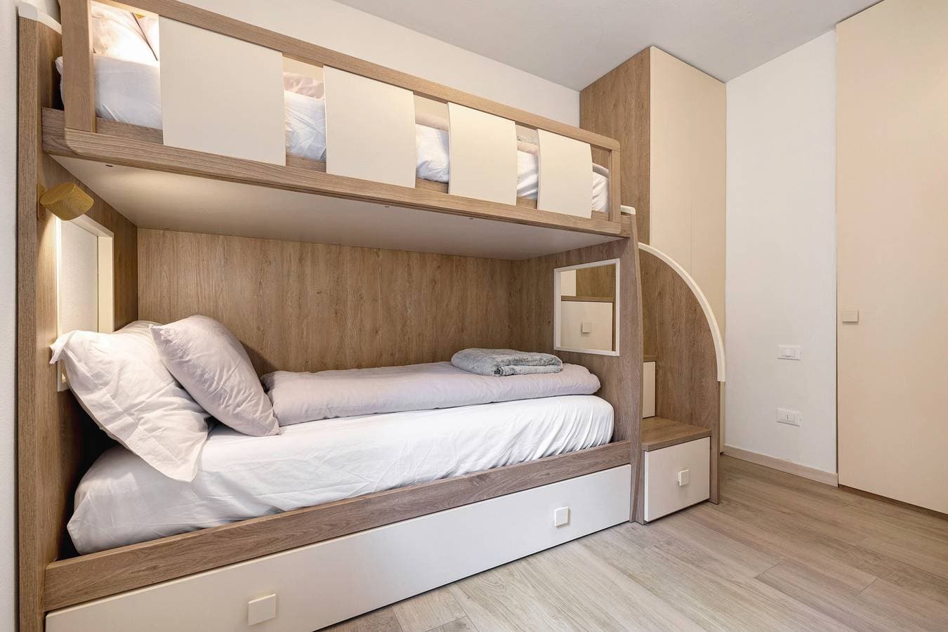 Foto 12 von 29: Ferienwohnung 'Casa Mia' mit Bergblick, privatem Garten und WLAN