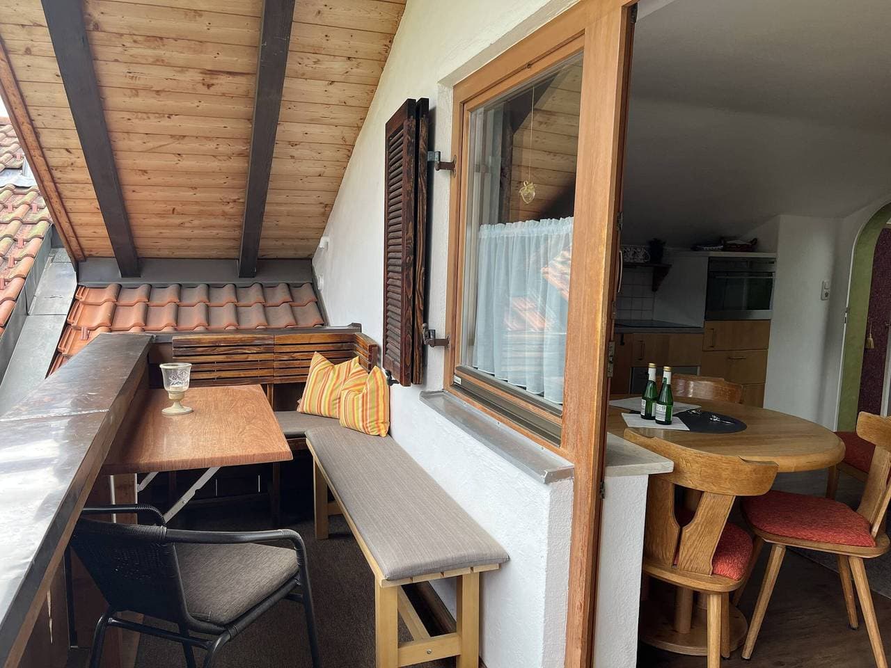 Foto 2 von 19: Ferienwohnung 2 mit Bergblick, Balkon und WLAN