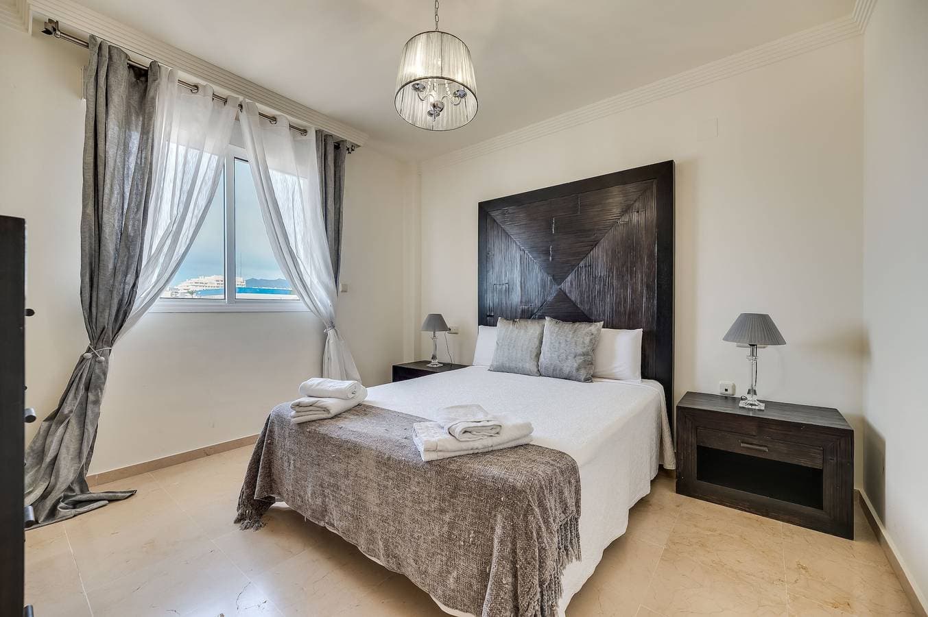 Foto 11 von 26: Ferienwohnung "Marbella Playa" mit Meerblick, Gemeinschaftspool und WLAN