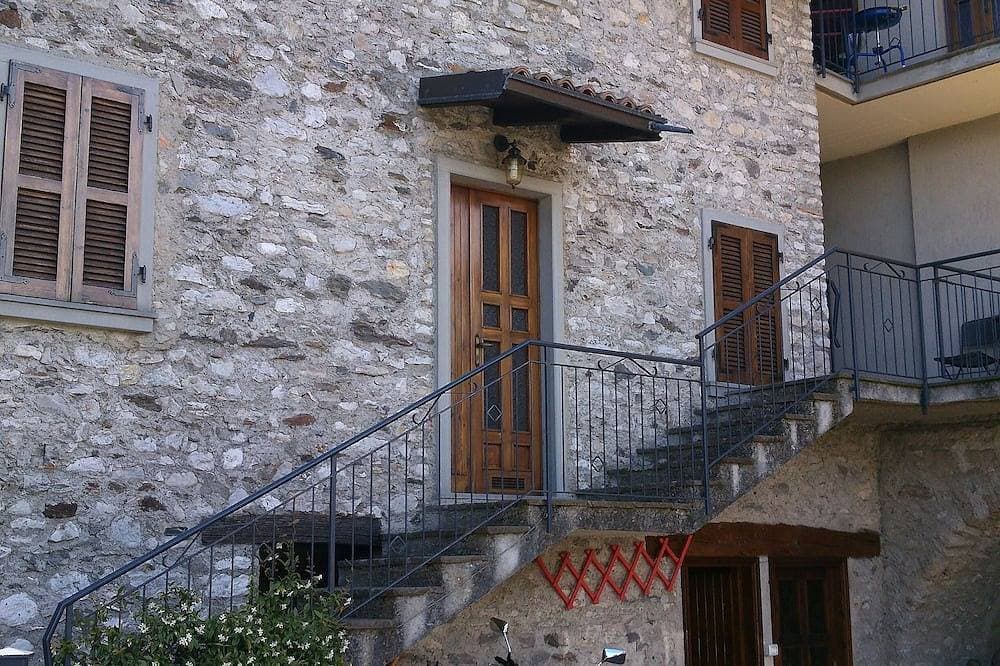 Foto 11 von 20: Ferienwohnungen in wunderschöner Villa mit priv. Garten, free Wi-Fi