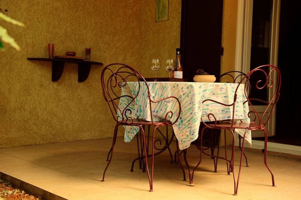 Foto 12 von 30: Charmante Cottages, privater beheizter Pool und Solarium im Innenbereich, privater Außenbereich