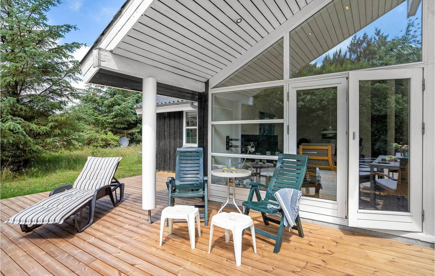 Foto 10 von 33: Ferienhaus für 6 Personen mit Terrasse