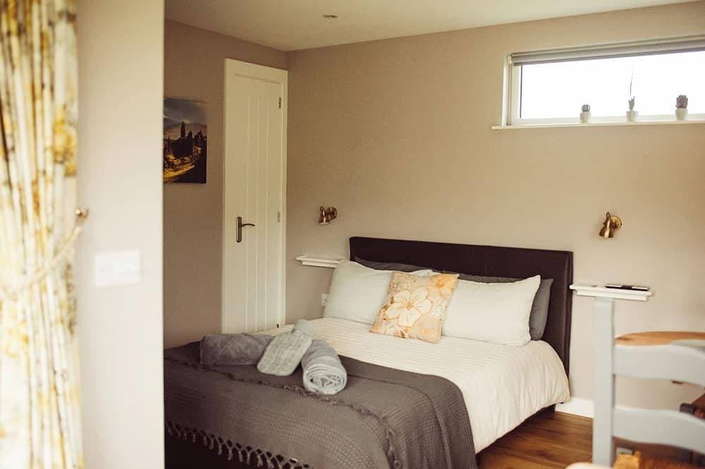 Foto 2 von 30: Luxury self-catering cabin - panoramic mountain views, short walk from the beach