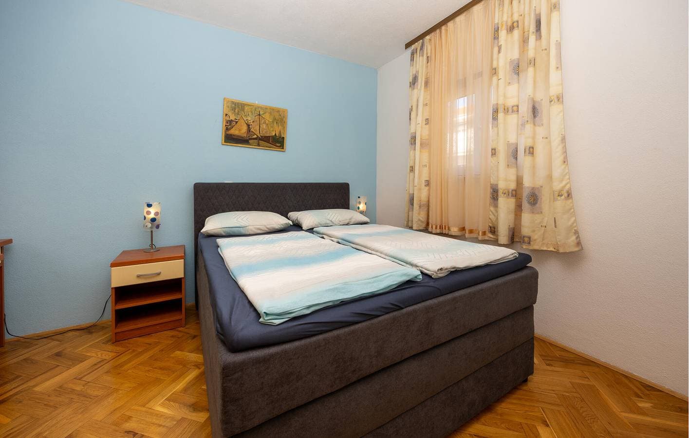 Foto 9 von 22: Urlaub am Meer: Gemütliche Ferienwohnung mit Terrasse und WLAN, 600 m vom Strand Uvala Bočići entfernt
