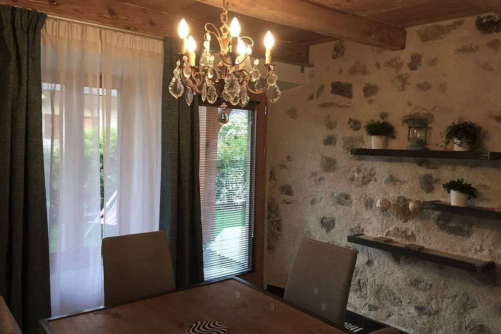 Foto 11 von 16: Dorfwohnung im Erdgeschoss am Rande des Lake Annecy