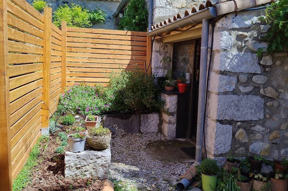 Foto 9 von 30: Gîte en Pierre Avec Spa \"lou Caladou\"