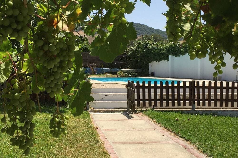 Foto 9 von 21: Landhaus mit privatem Pool