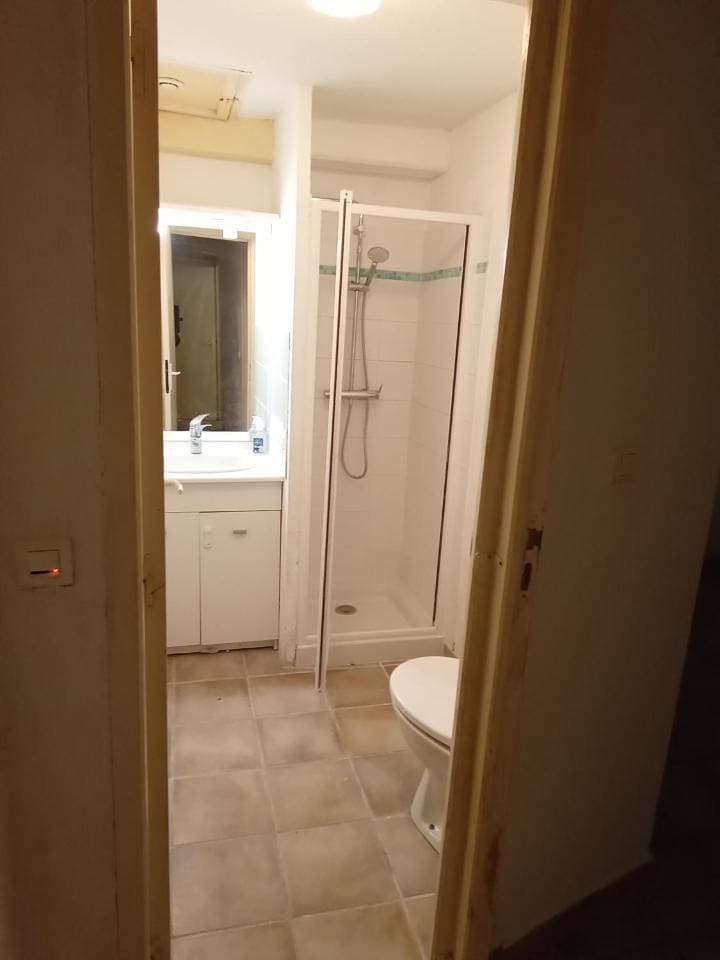 Foto 9 von 12: Two-Bedroom Apartment with City View