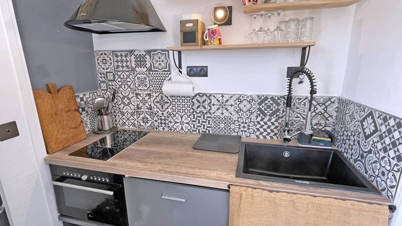 Foto 5 von 10: Studio 2 Personen – Klimaanlage – Nahe dem Strand und dem Stadtzentrum – Wifi – Sainte Maxime