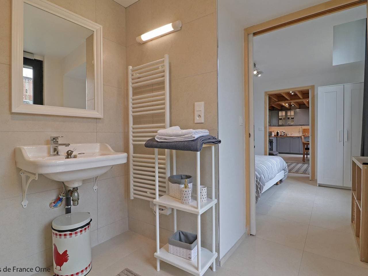Foto 7 von 36: Außergewöhnliches Haus mit Hallenbad und Sauna in L'Aigle